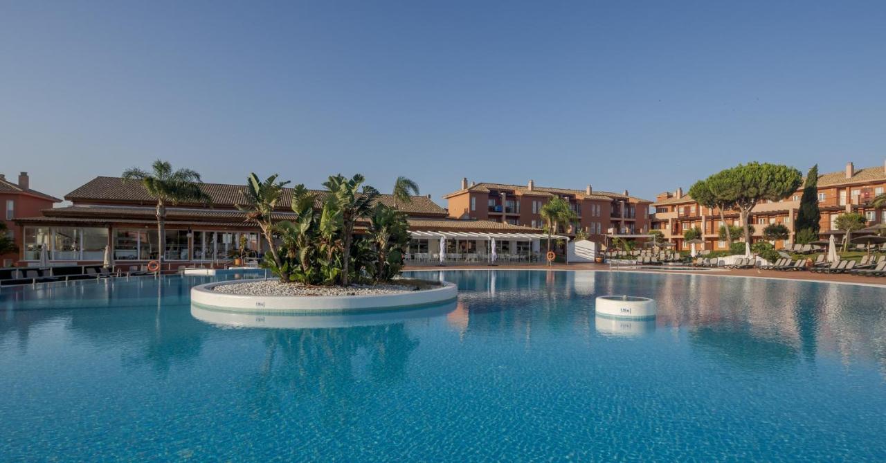 Aparthotel Ilunion Sancti Petri Chiclana de la Frontera Exterior foto