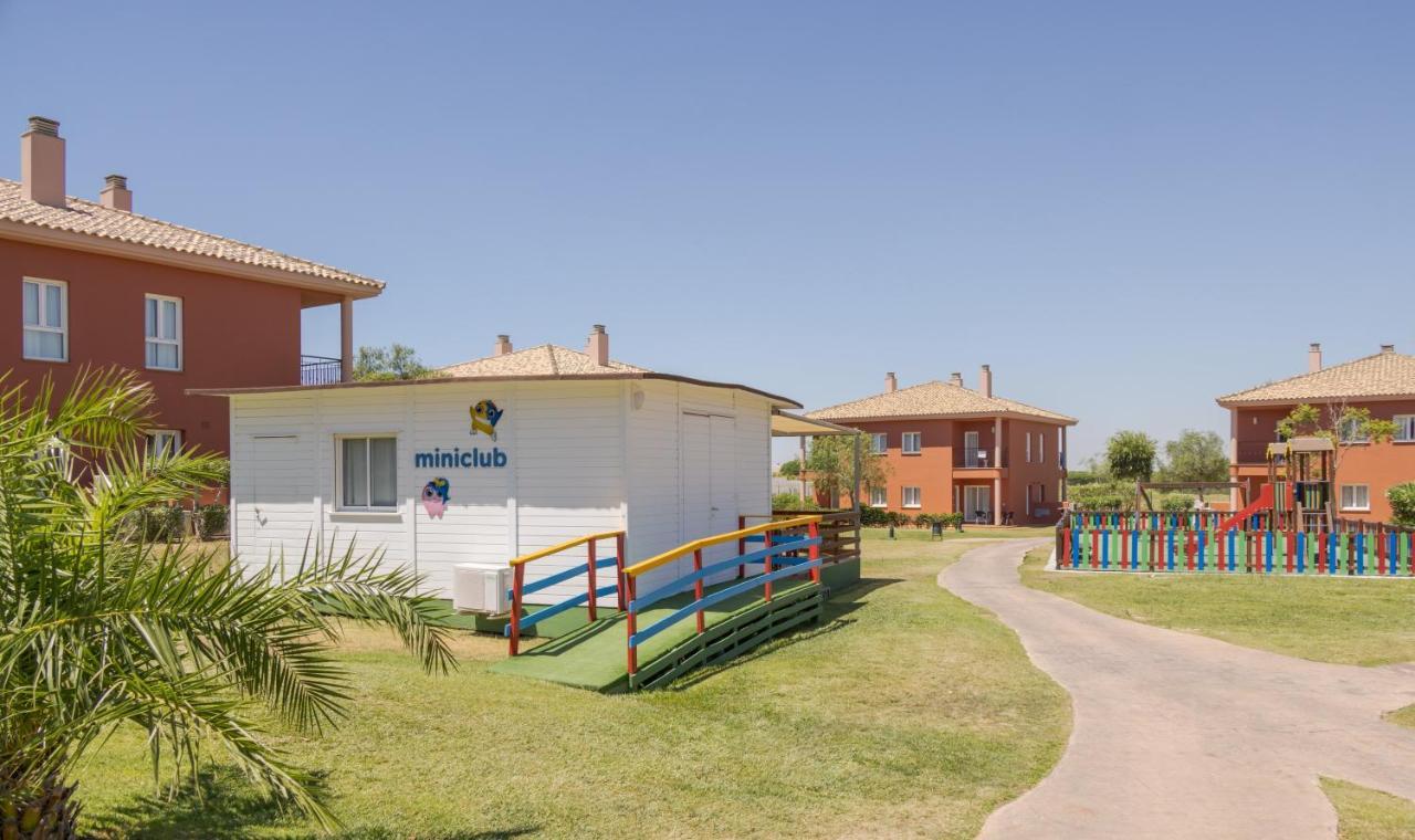 Aparthotel Ilunion Sancti Petri Chiclana de la Frontera Exterior foto