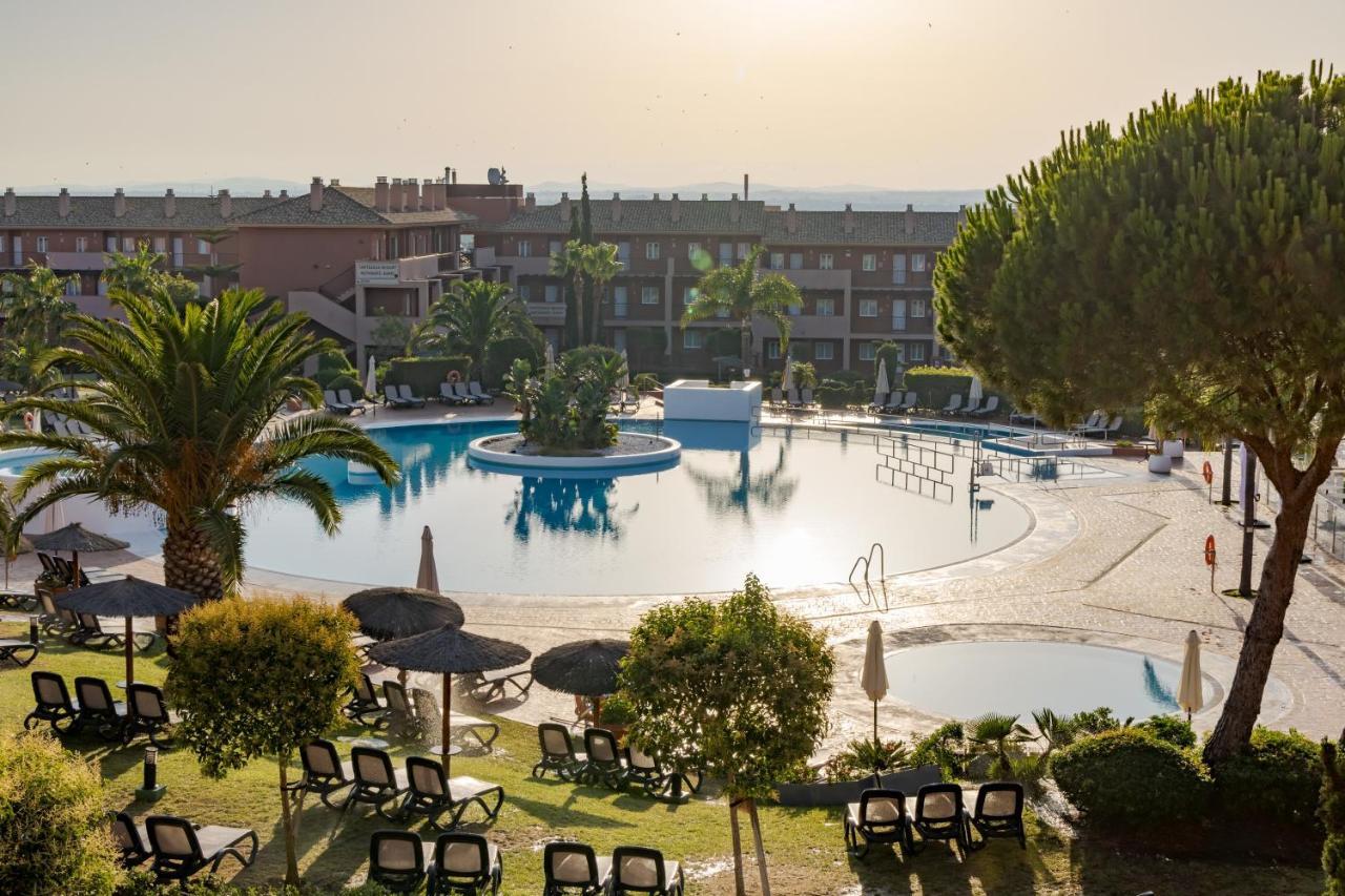 Aparthotel Ilunion Sancti Petri Chiclana de la Frontera Exterior foto