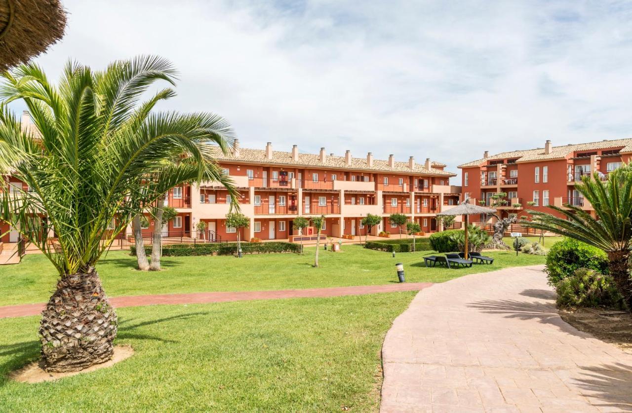 Aparthotel Ilunion Sancti Petri Chiclana de la Frontera Exterior foto