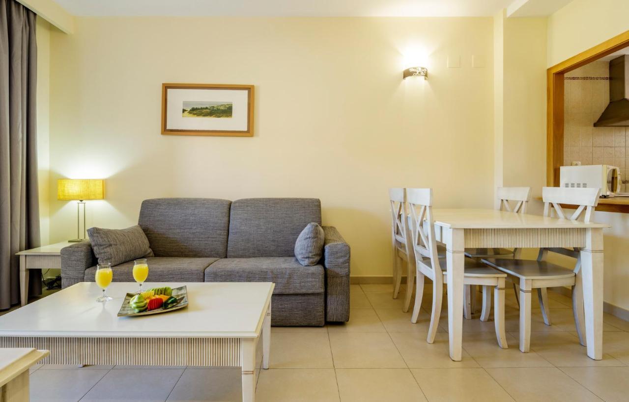 Aparthotel Ilunion Sancti Petri Chiclana de la Frontera Exterior foto